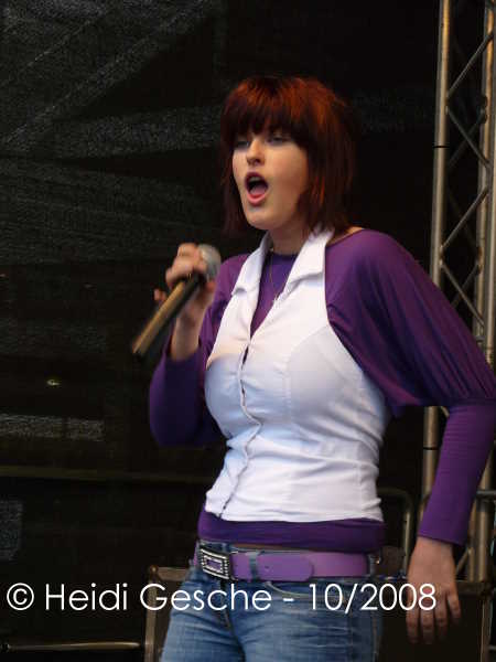 Julia Bender - 05.JPG